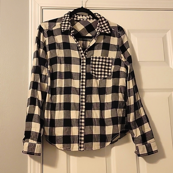 Maurices Buffalo Plaid Flannel Shirt - Picture 1 of 3